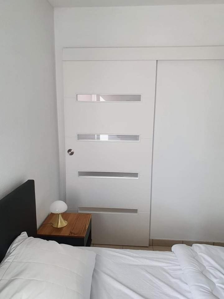 Logement Entier, Calme, Hyper Equipe 萨朗科的圣洛朗 外观 照片
