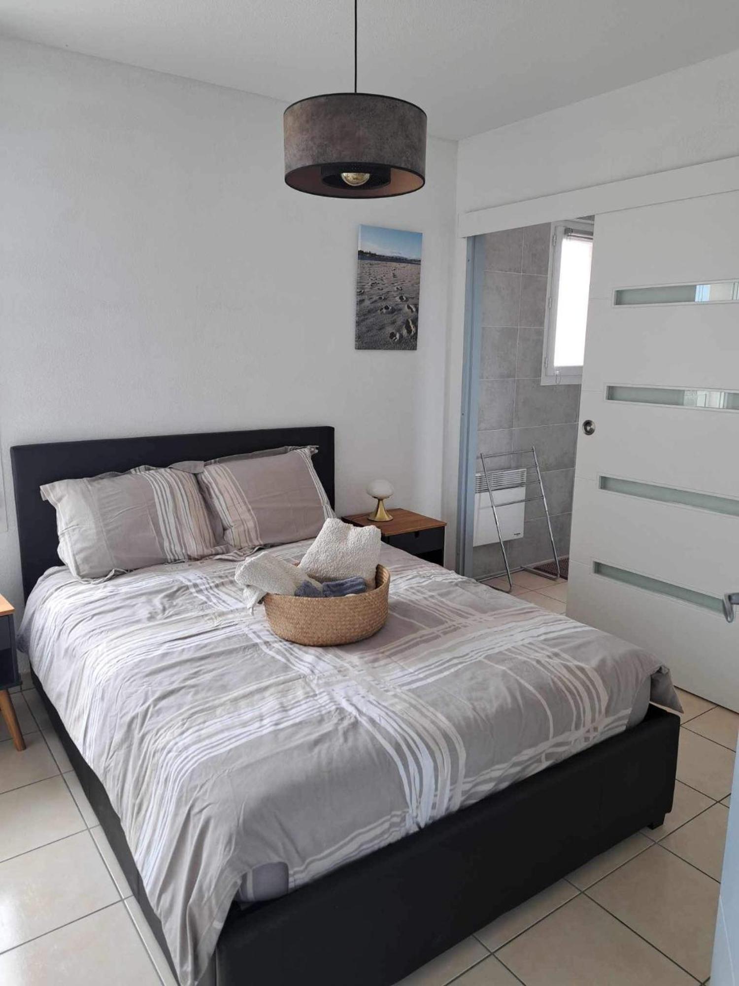 Logement Entier, Calme, Hyper Equipe 萨朗科的圣洛朗 外观 照片